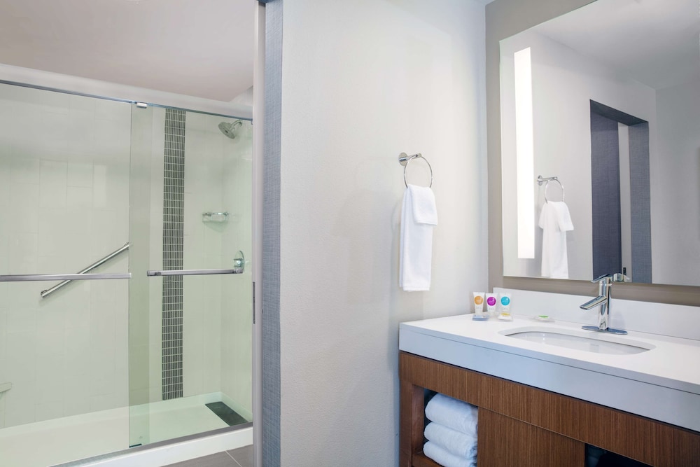 Hyatt Place Titusville / Kennedy Space Center 39/40