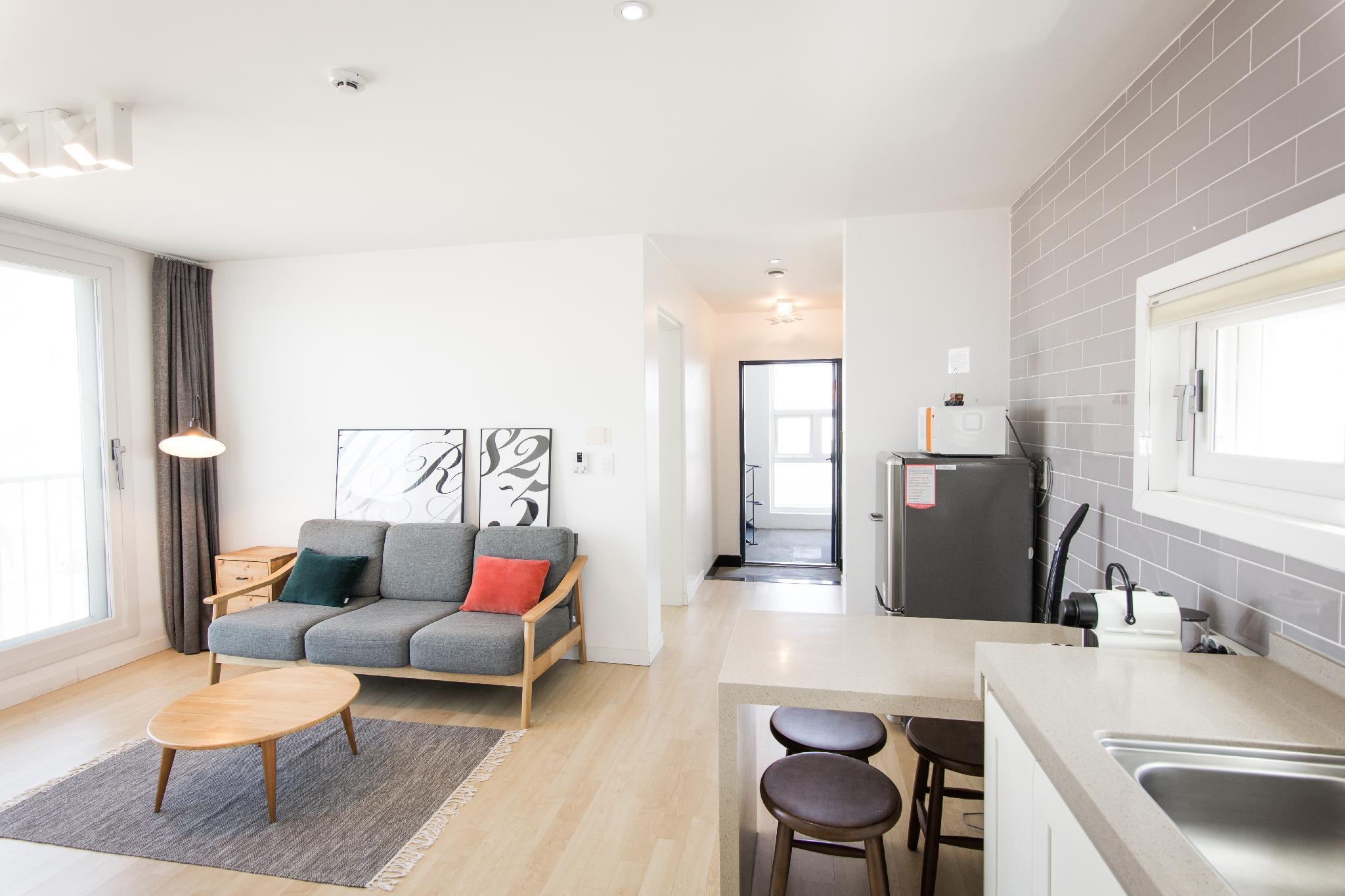 Jeju Woljeong-Ri-Ae Pension 7/17