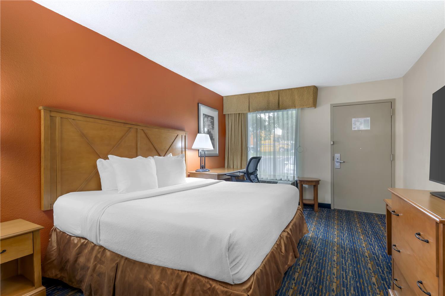 Room, King Bed, Bathtub, Accessible