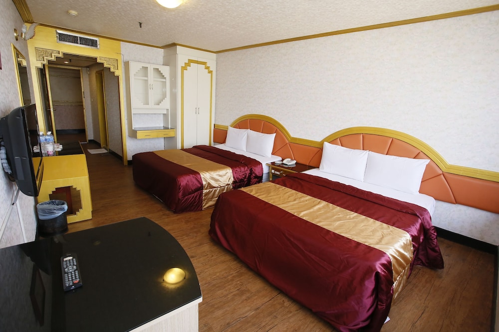 Tei Dao Hotel 10/22