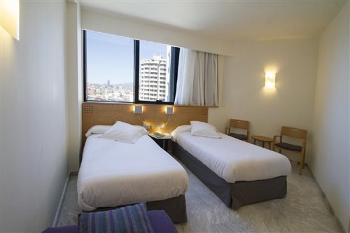 Room, Single