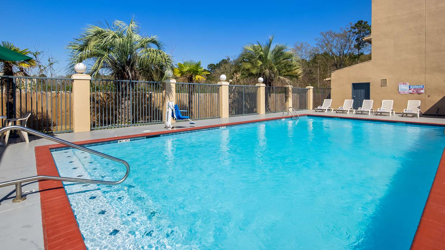 SureStay Plus Hotel by Best Western Hammond 1/9