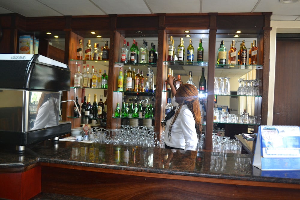 Hotel La Falaise Bonanjo photo2