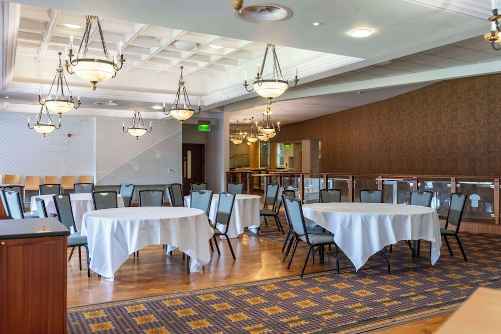 The Bolton Stadium Hotel, a member of Radisson Individuals 44/57