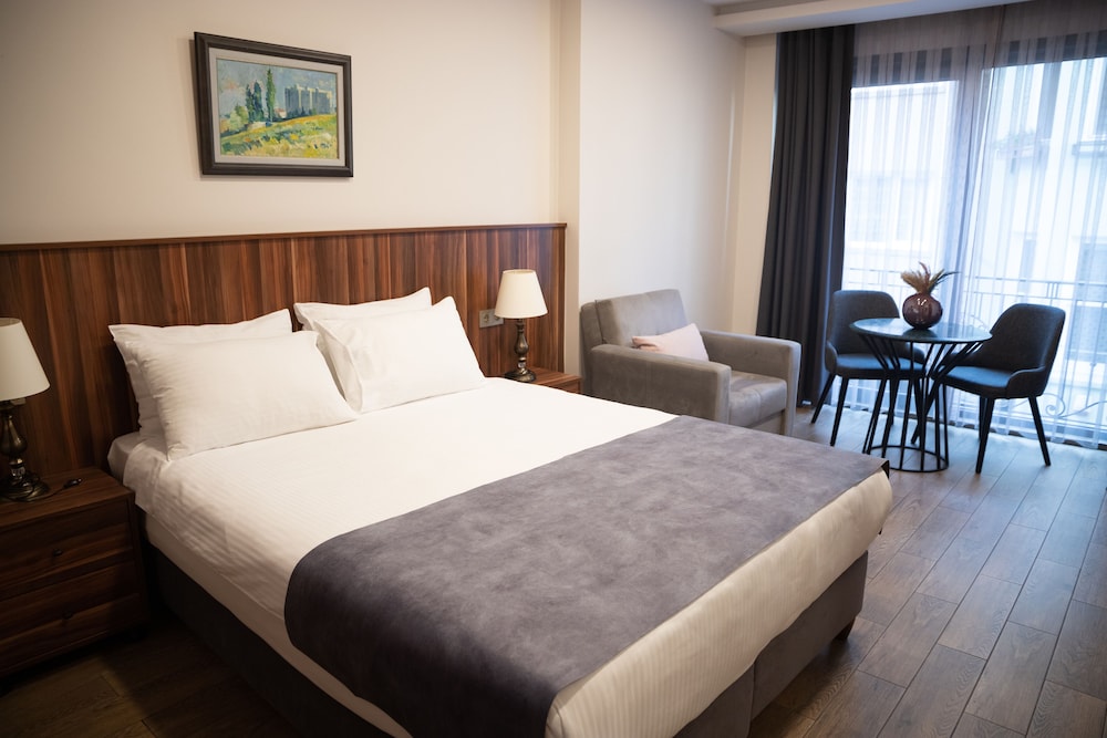 La Wisteria Boutique Hotel 4/66