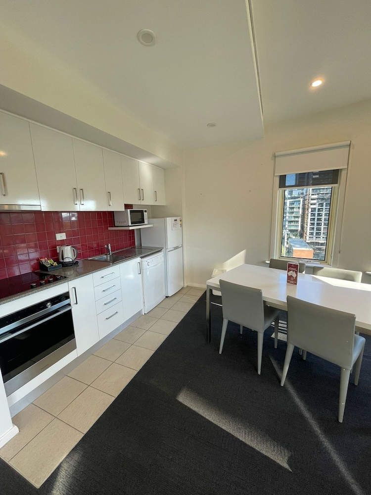 Melbourne South Yarra Central Apartment Hotel 48/54