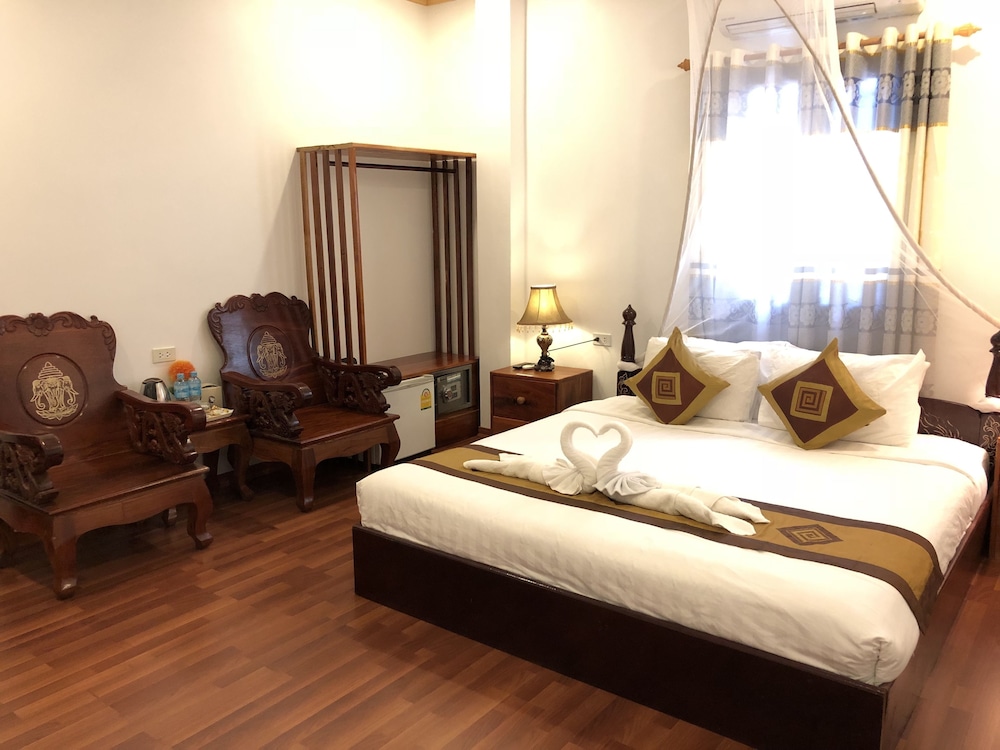 Villa Mahasok Hotel 19/90