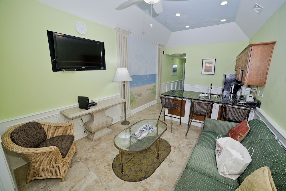 DeSoto Beach Gardens 35/47