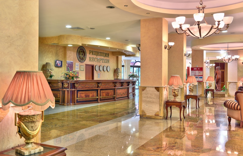 Estreya Park 39/50