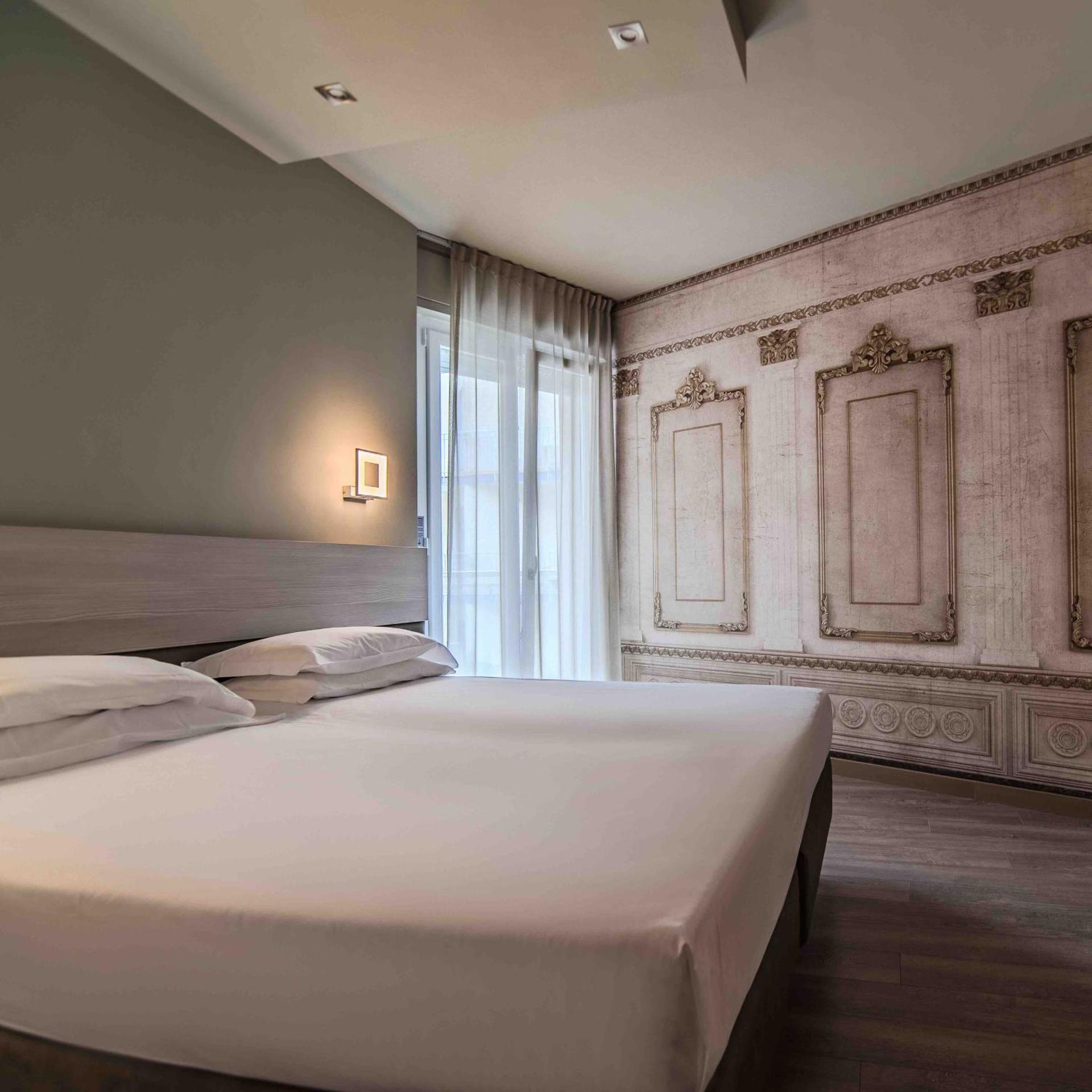 Deluxe, Double Bed, Side Sea View