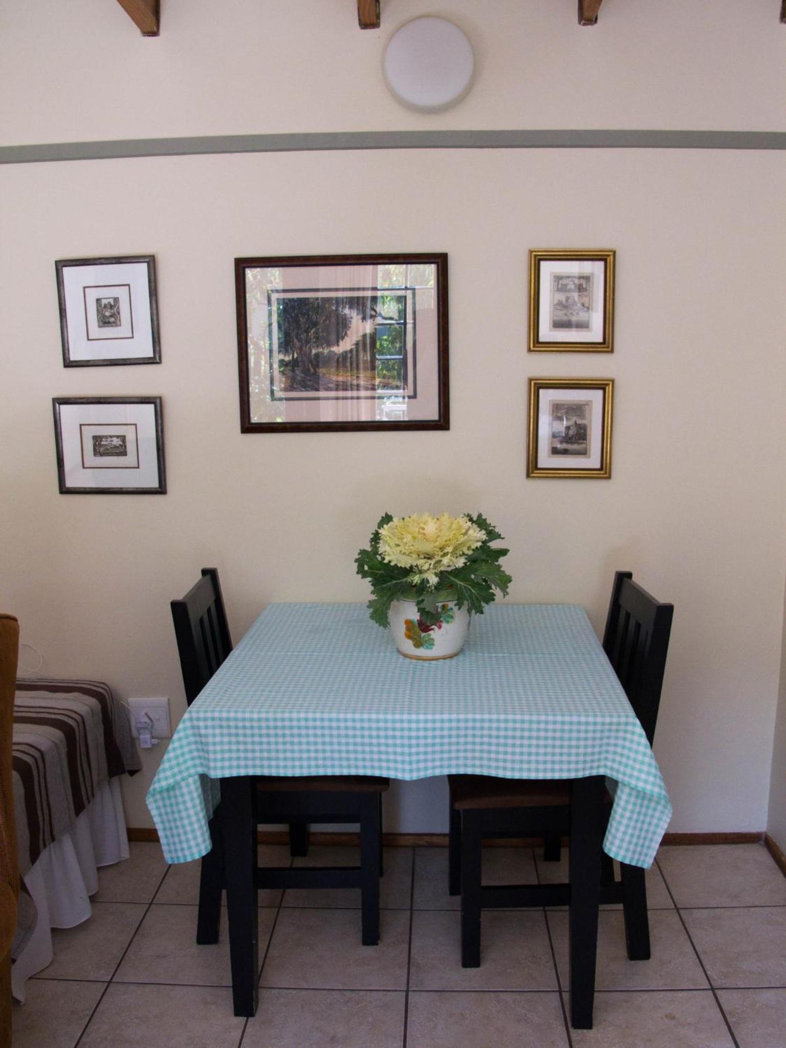 Petal Faire Cottage 22/33