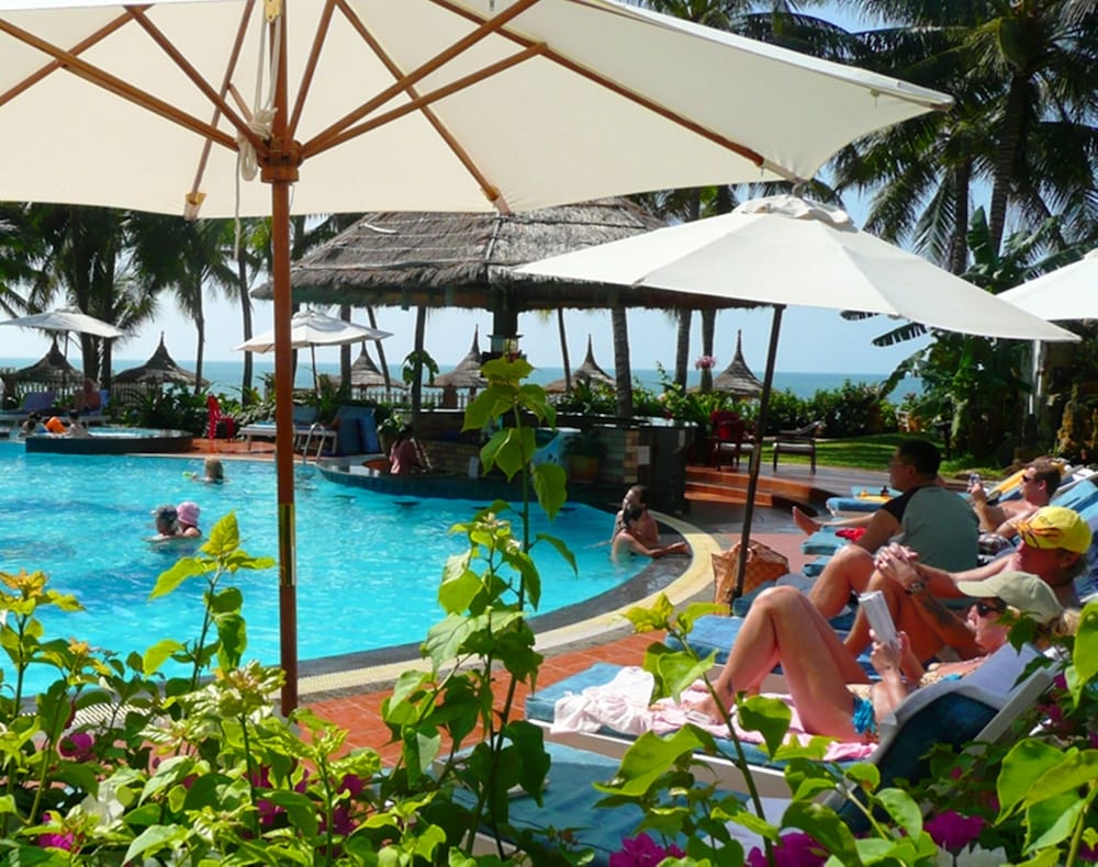 Canary Beach Resort 30/37