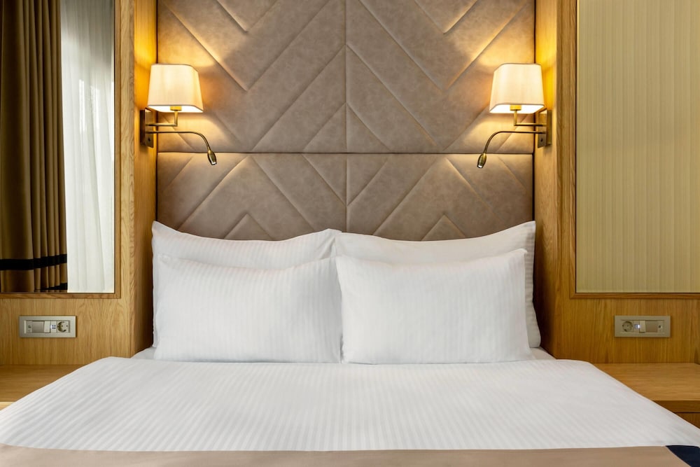 Days Inn by Wyndham Istanbul Bomonti 21/50