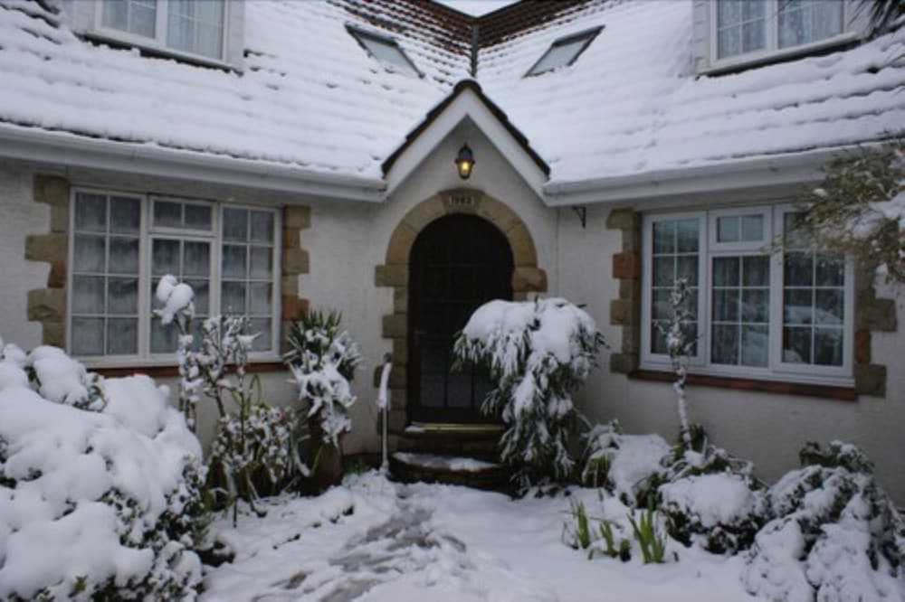 Grange Lodge Hotel 3/46