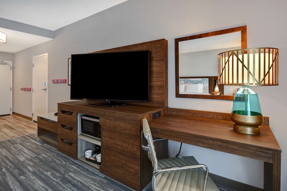 Hampton Inn Tucson Downtown 32/48