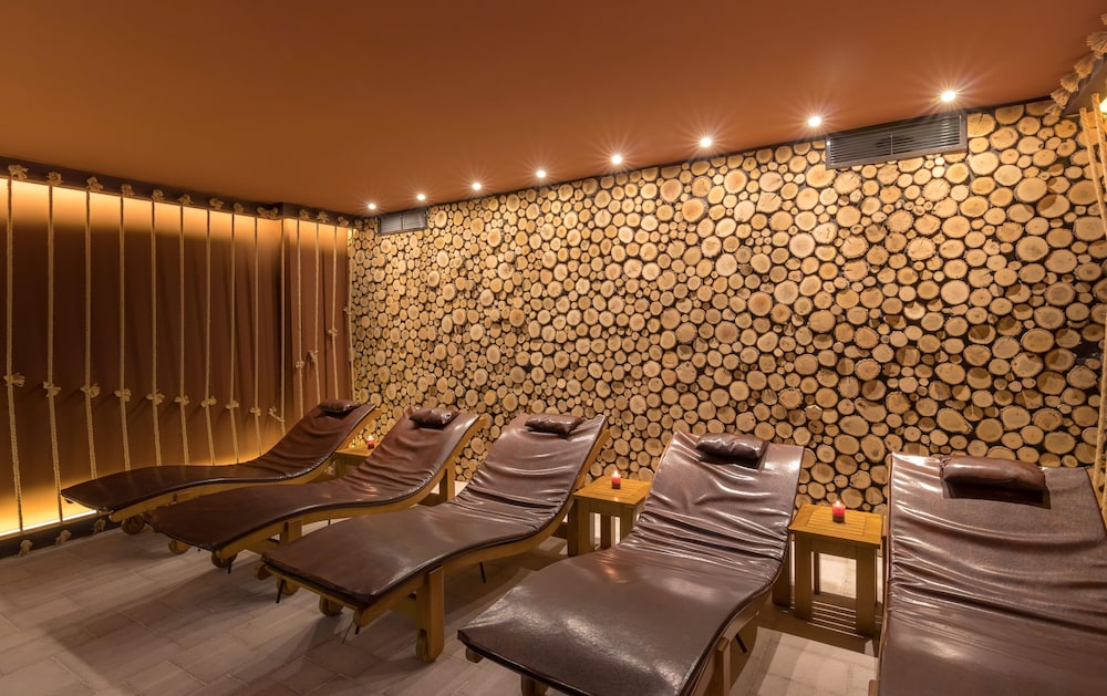 King Maron Beach Hotel & Spa 19/50