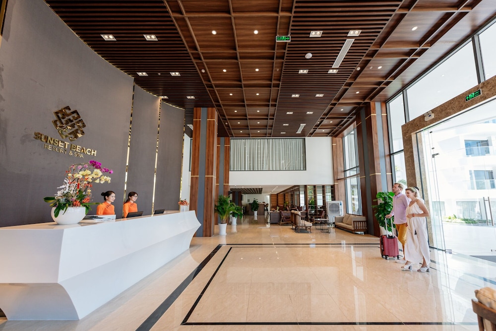 Sunset Beach Resort Spa 10/50