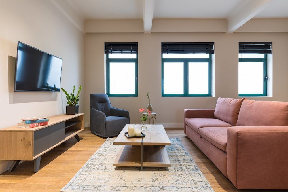 Klepsydra Urban Suites 35/50