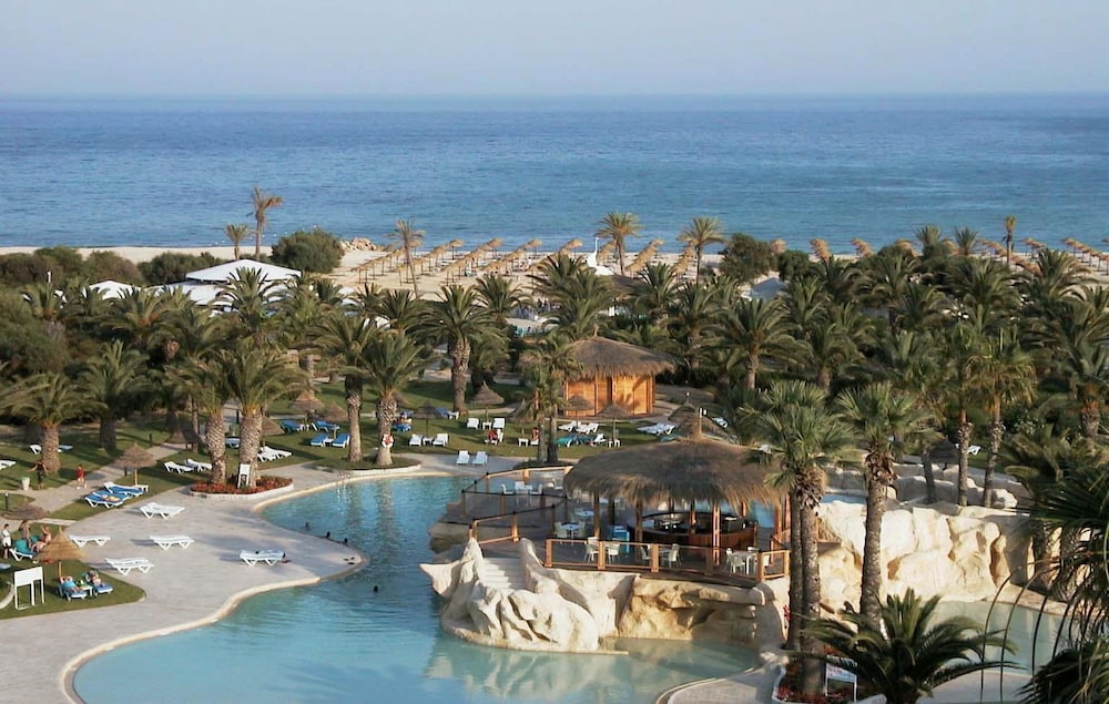 Phenicia Hotel 25/36
