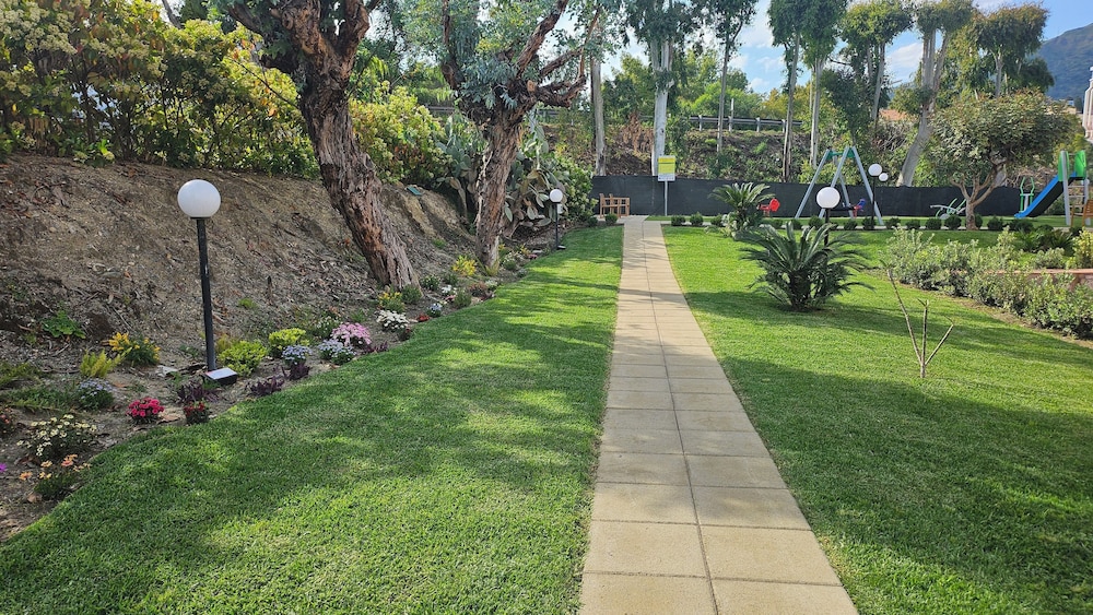 Residence Villa Giardini 62/66