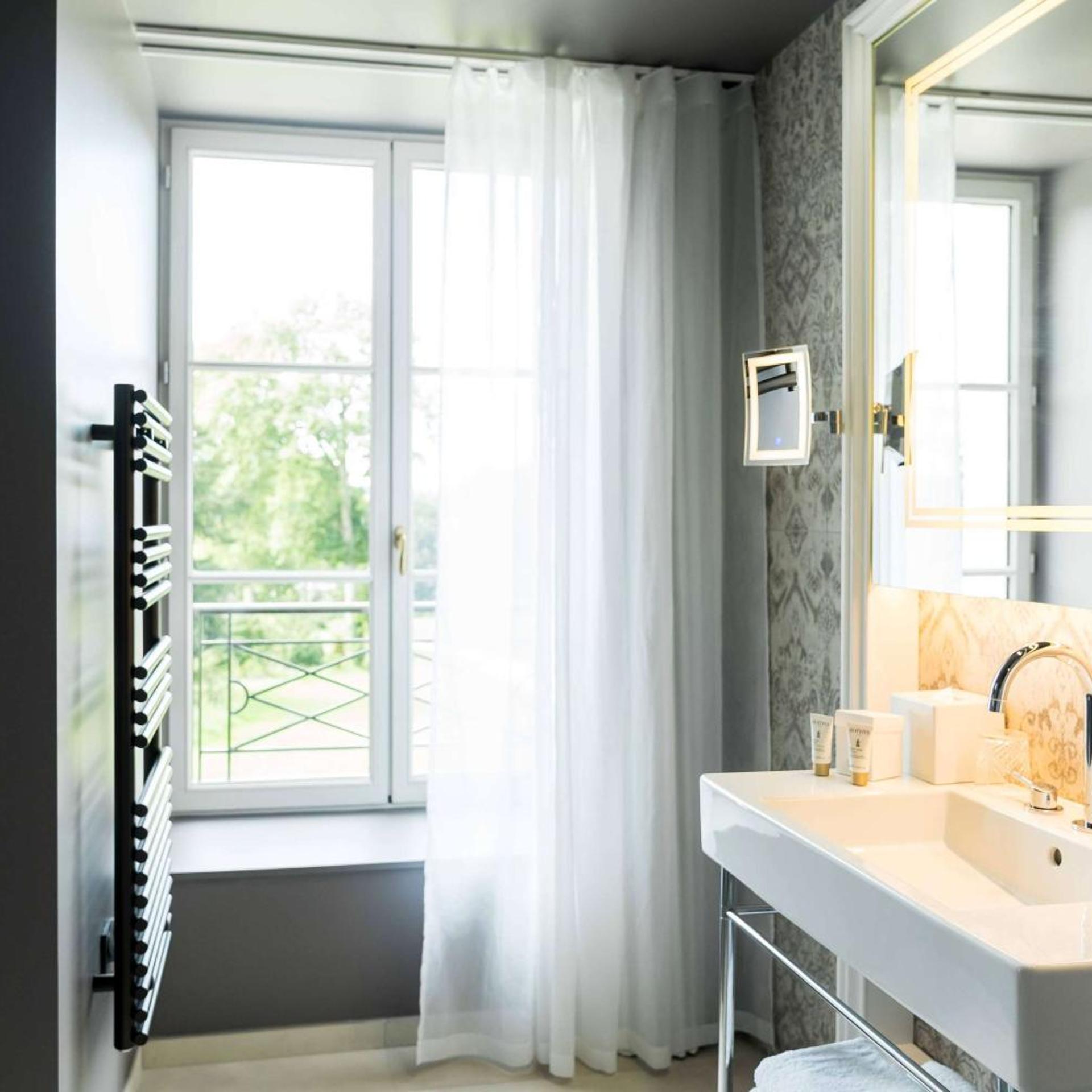 جناح بسرير كينج بغرفة نوم واحدة، Dolce by Wyndham Versailles - Domaine du Montcel 6/7