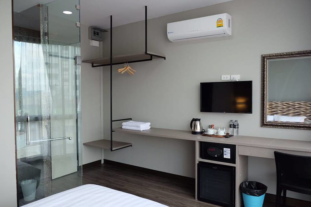 V Varee Bangkok 23/31