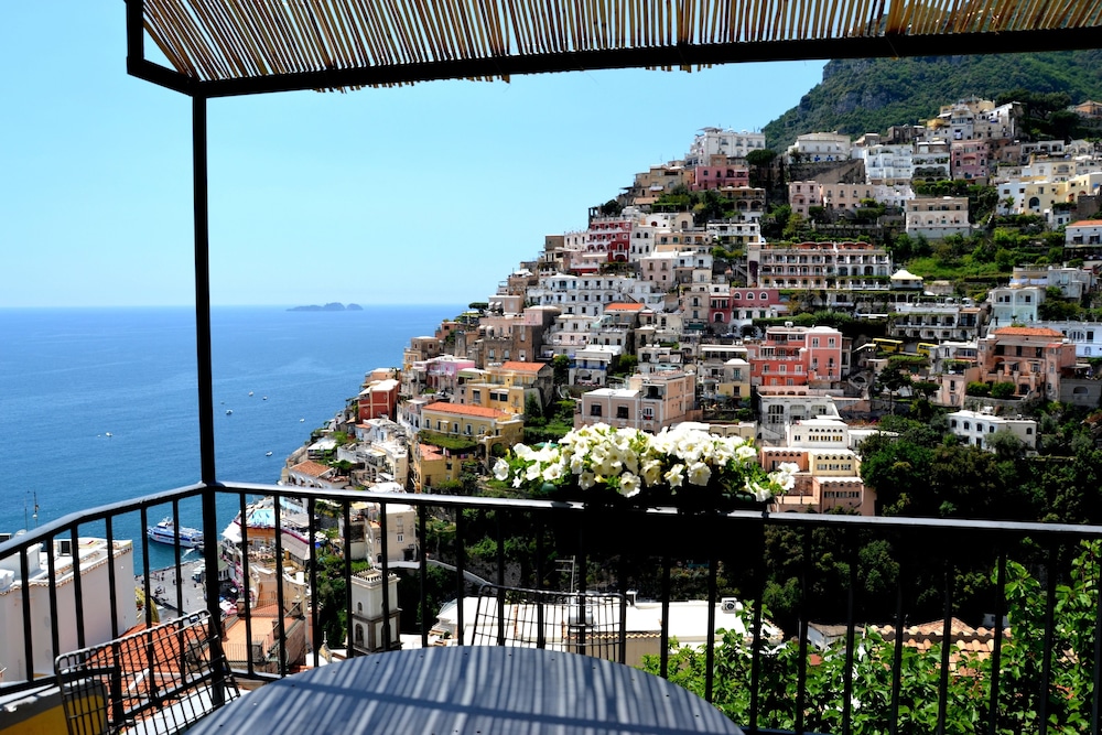 Palazzo Margherita Positano 67/71