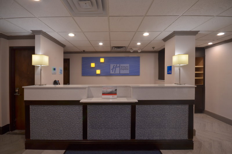 Holiday Inn Express Hotel And Suites Fayetteville Univ of Arkansas Area 3/30