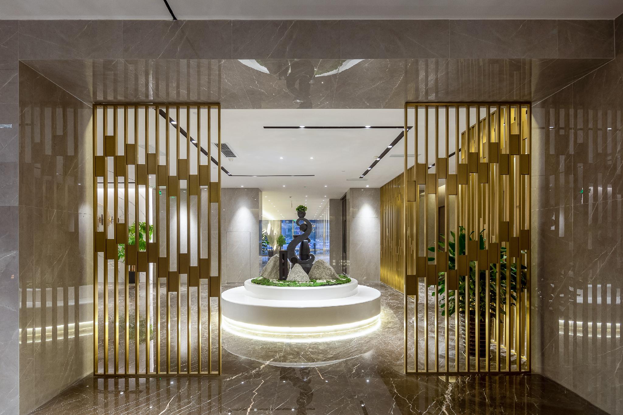 Rezen Holiday S Hotel (Chengdu South Railway Station) 18/18