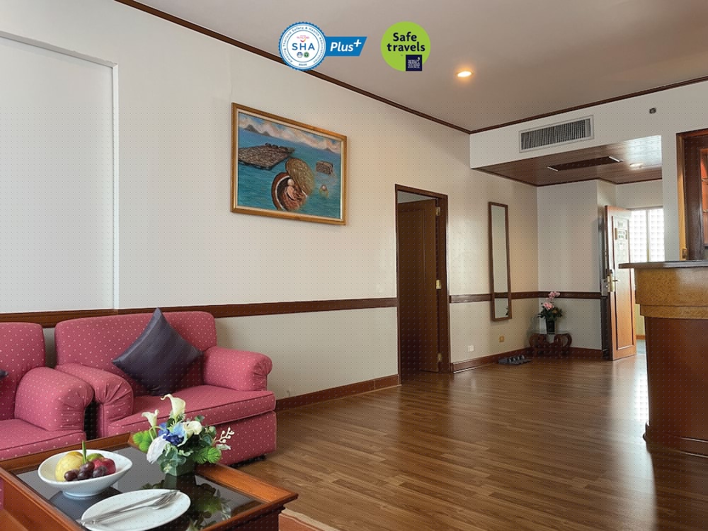 Royal Phuket City Hotel 59/90