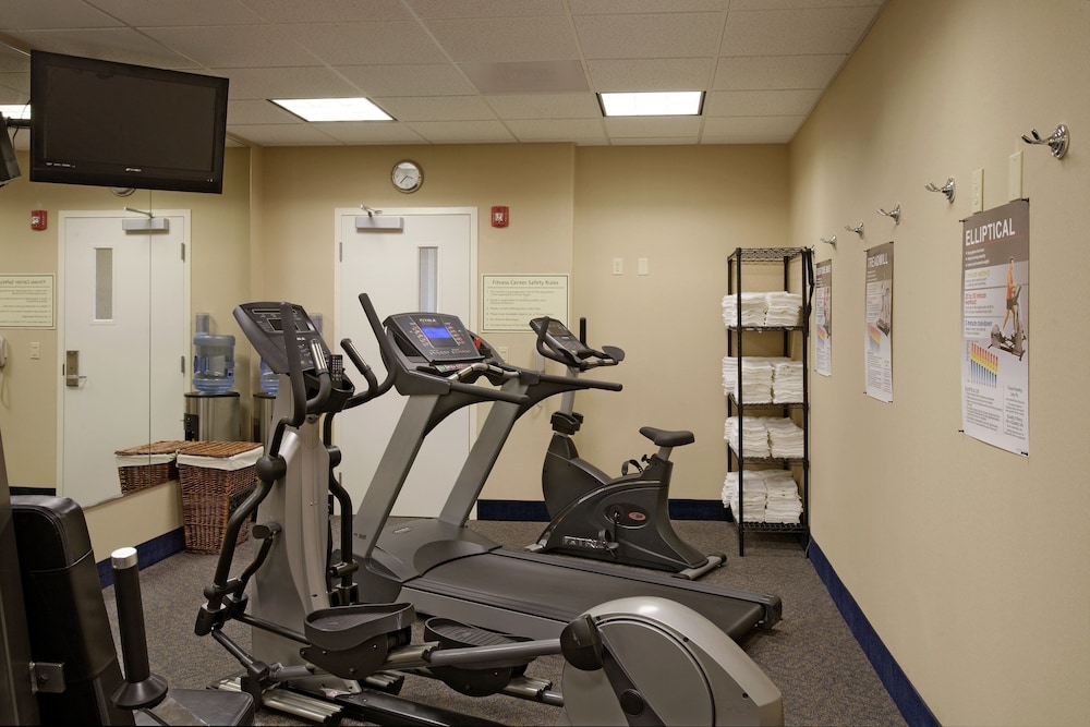 Holiday Inn Express & Suites Lathrop 35/61