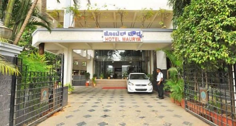 Maurya Hotel 66/66
