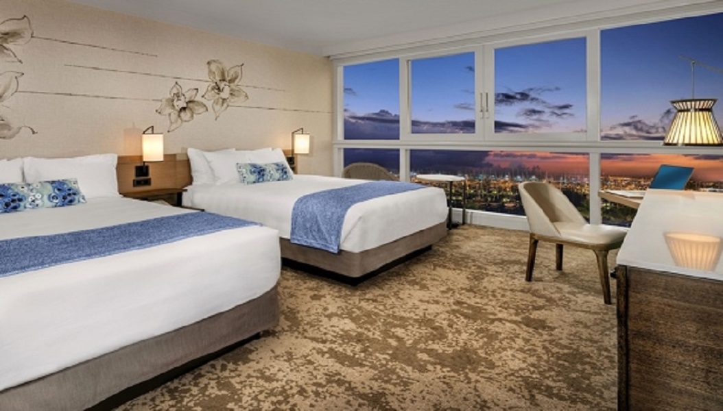 Room, Ocean Front