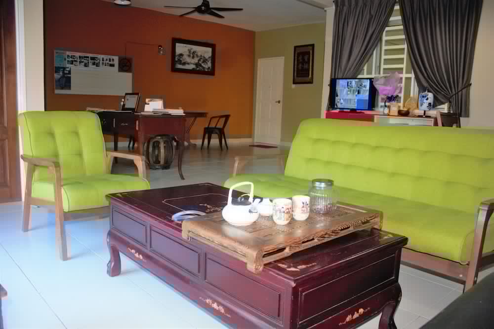 Aeon Tebrau Homestay & Hotel 4/62