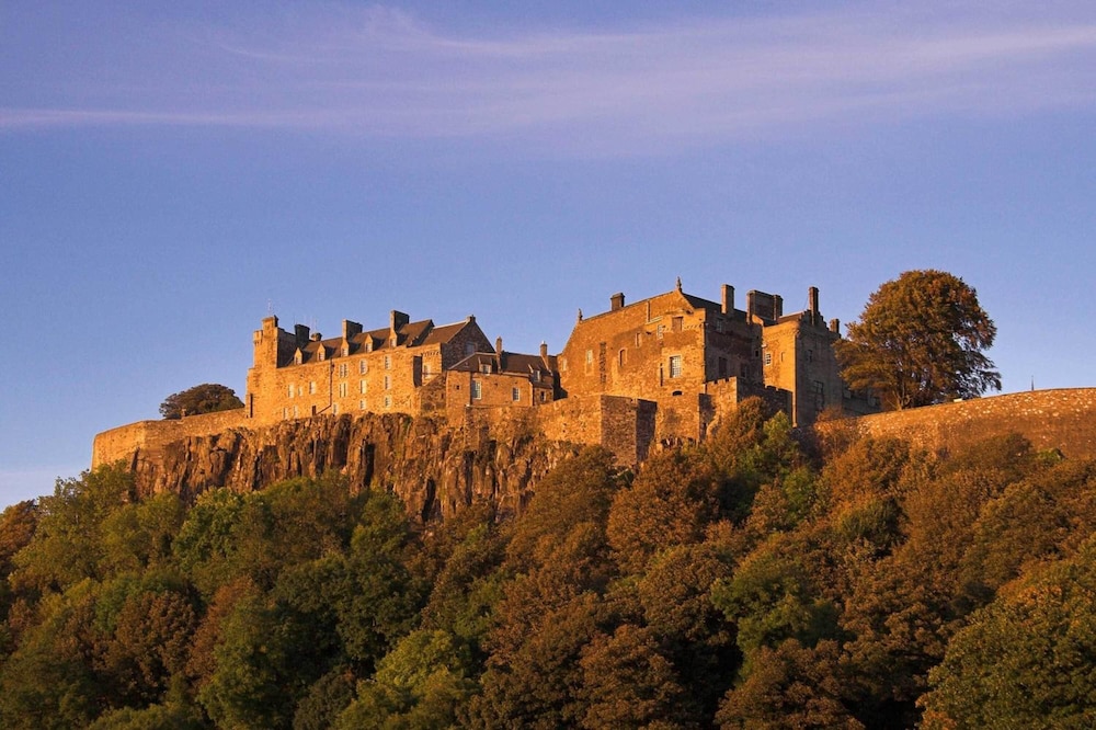 Stirling Highland Hotel 56/58
