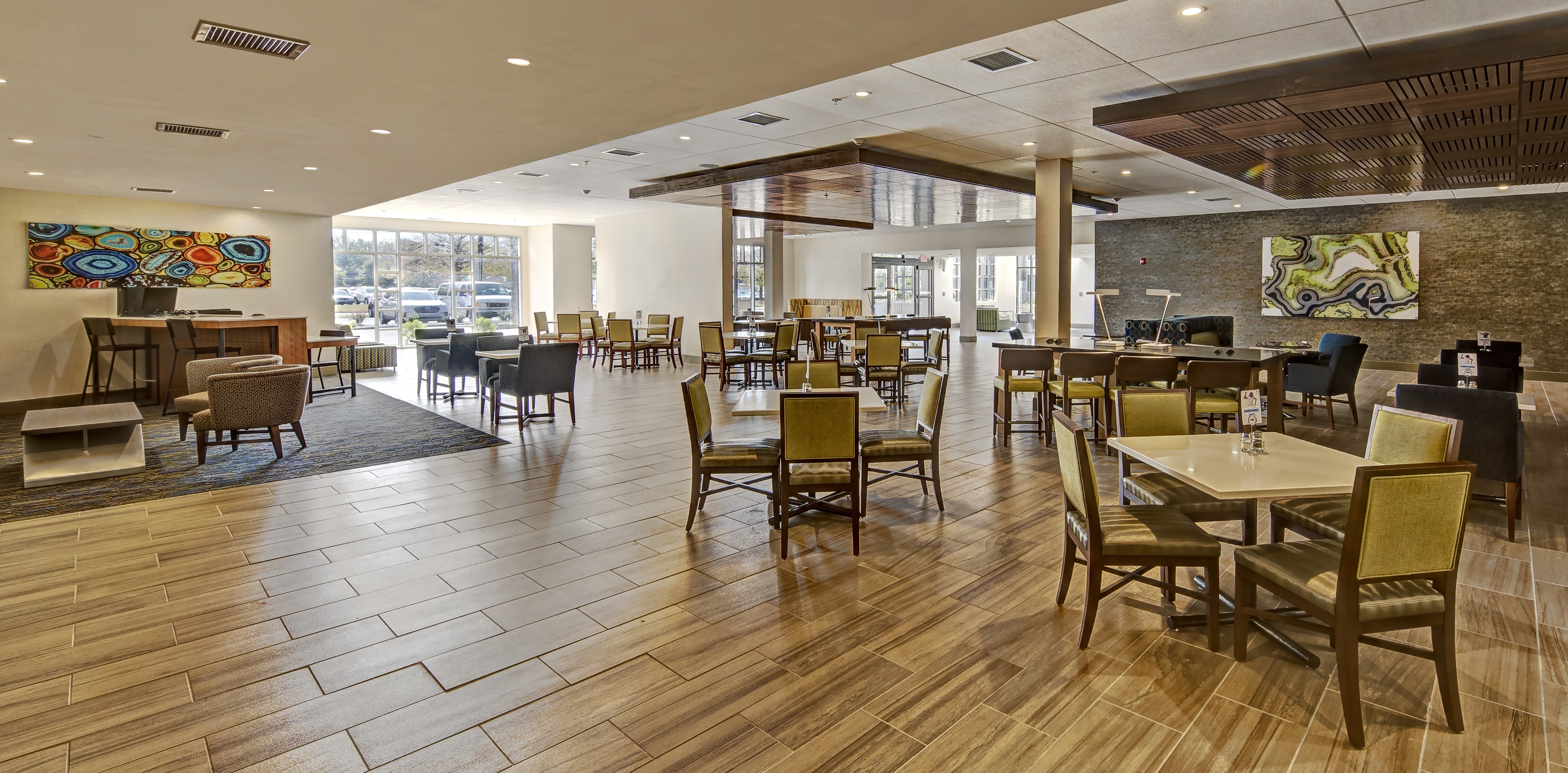 Holiday Inn Express Louisville Airport Expo Center 18/22