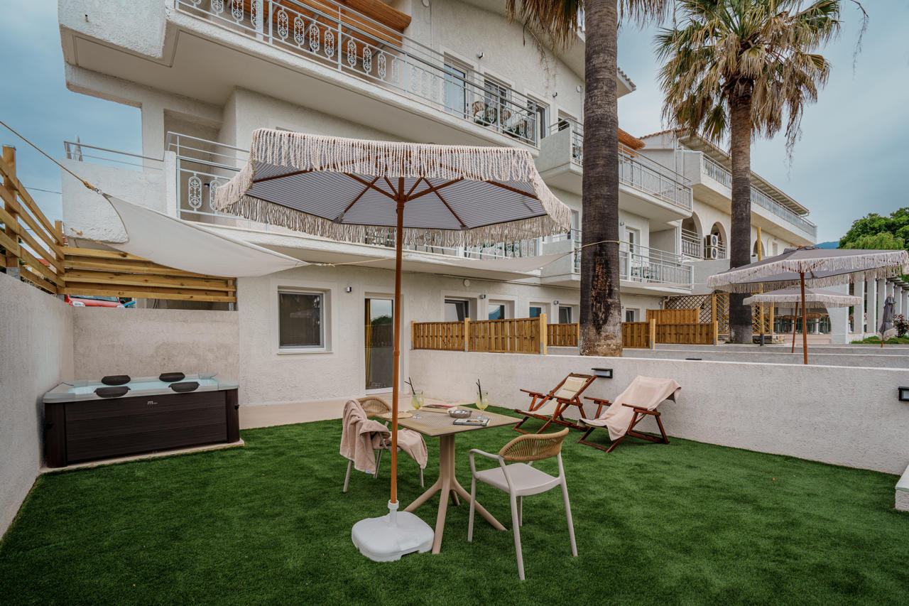 Coudour Boutique Hotel (Adults Only) 161/166