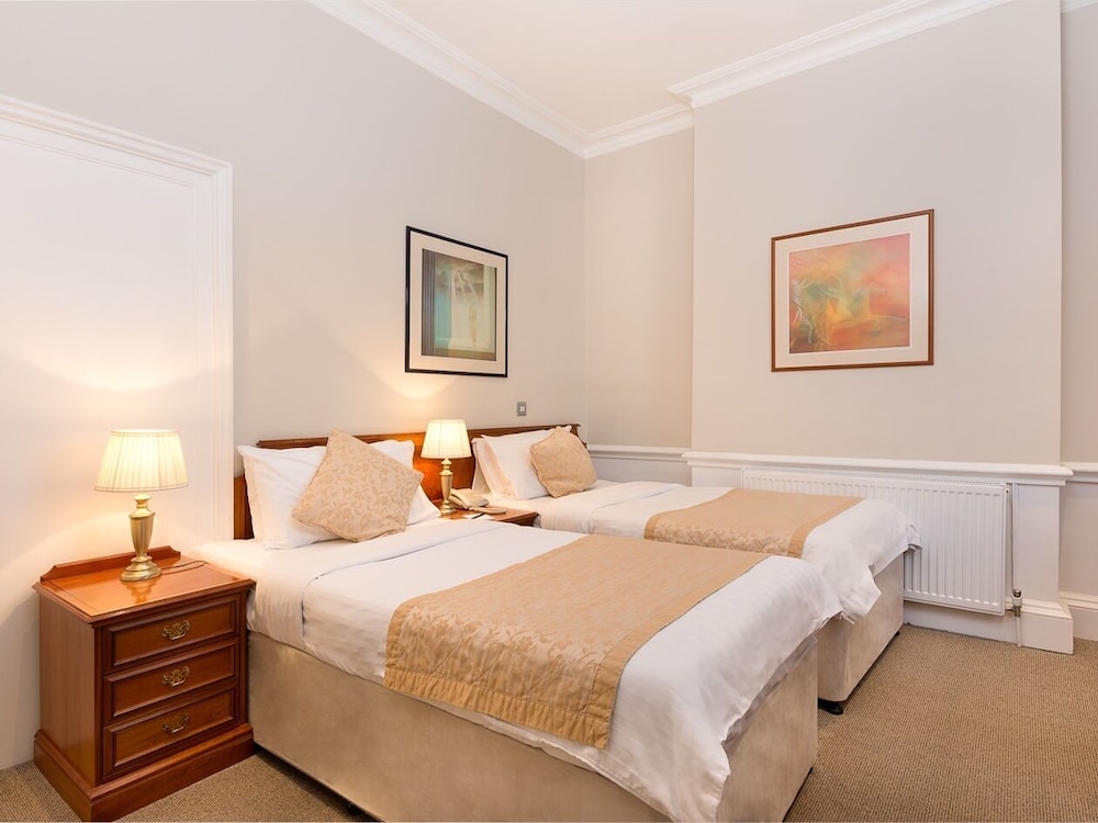 STANDARD, DOUBLE OR TWIN BED