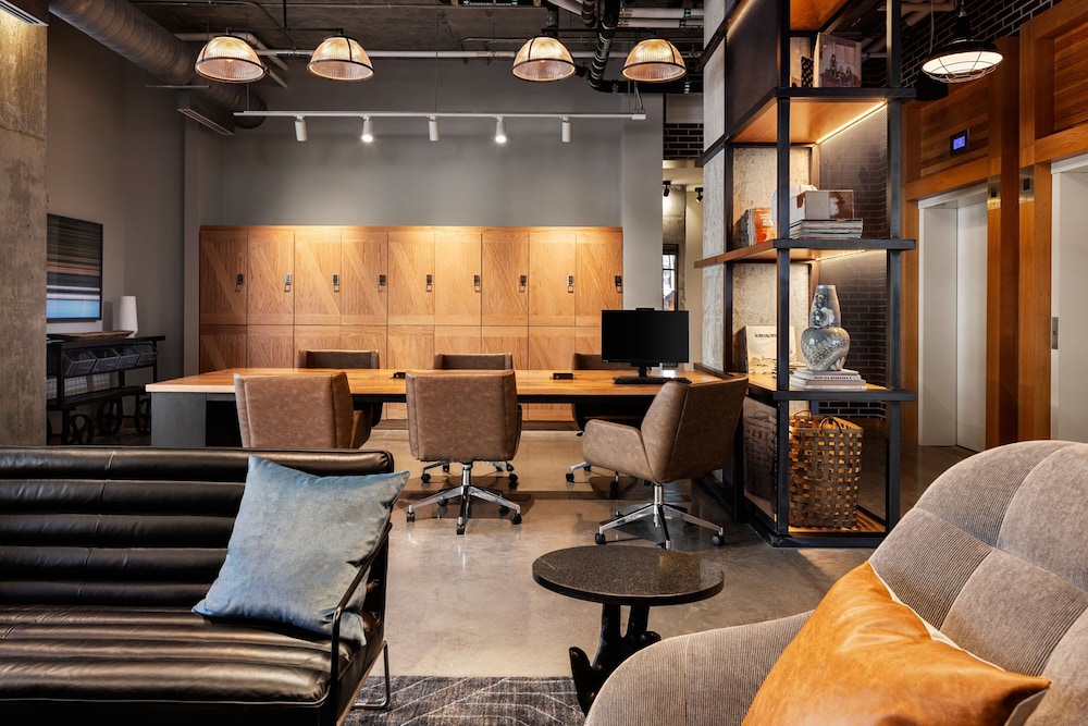 Moxy Omaha Downtown 20/37