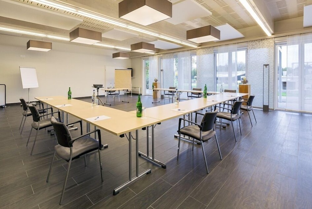 Aarau-West Swiss Quality Hotel 40/50