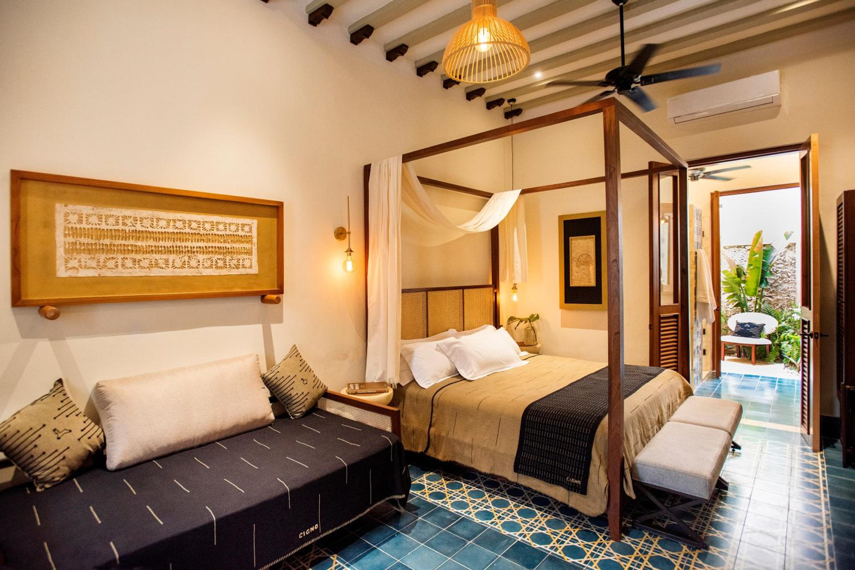 Suite, King Bed, Partial Pool View