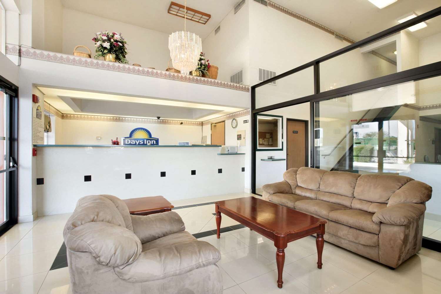 Days Inn By Wyndham Phoenix North 12/51