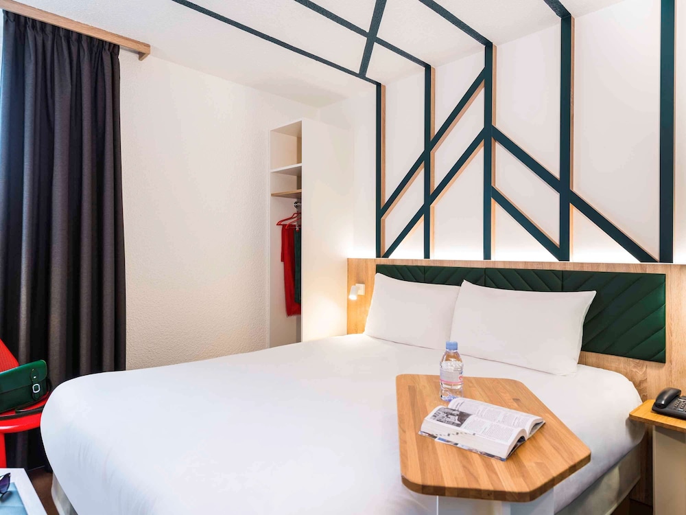 Ibis Styles Rouen Val-de-Reuil 25/78