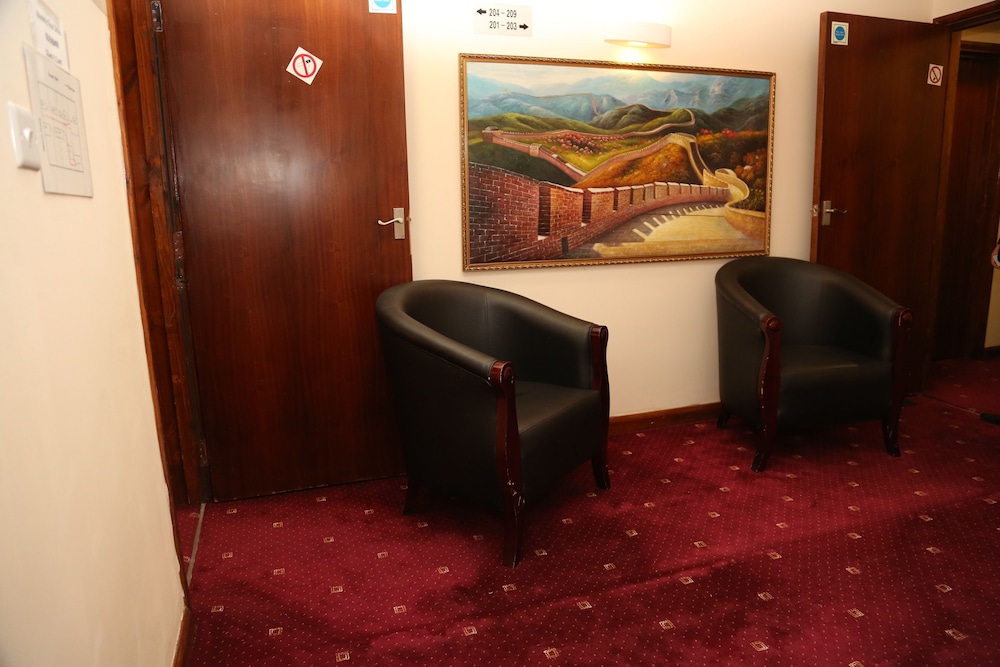 London Star Hotel 58/67