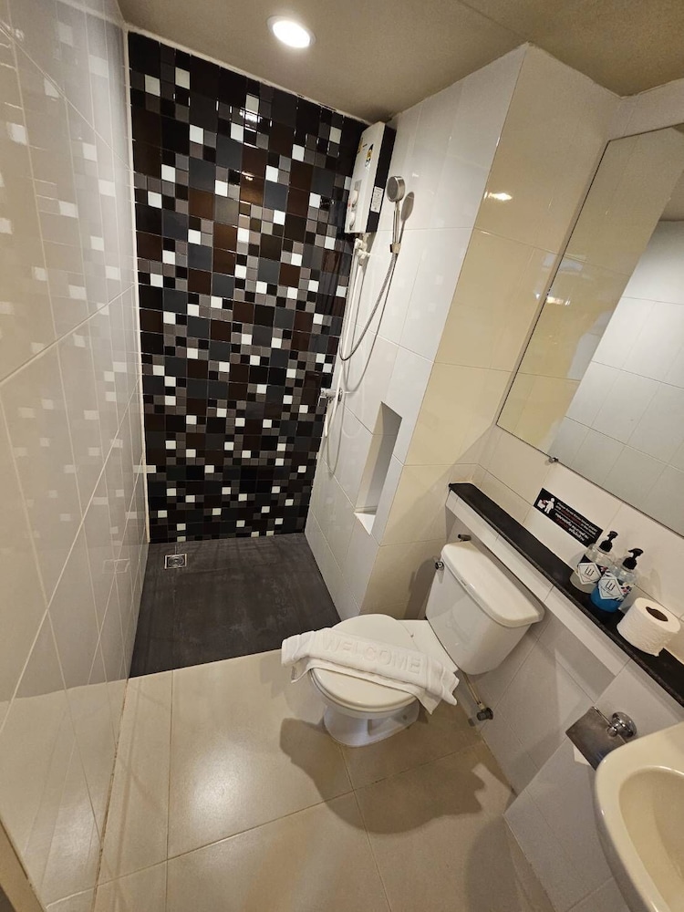 Wsotel Hotel And Serviced Apartment 64/66