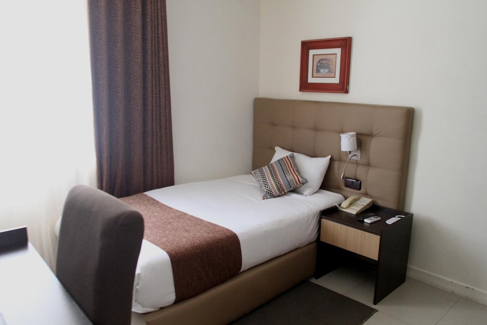 HOTEL MONTE CARLO 21/52