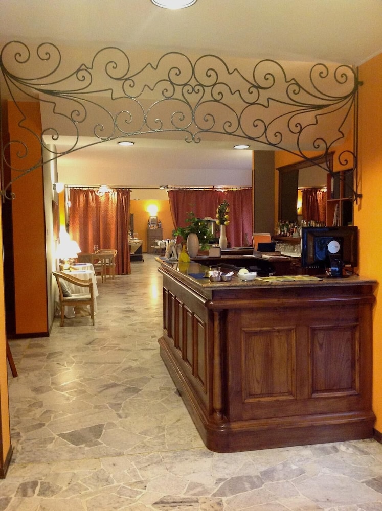 lobby