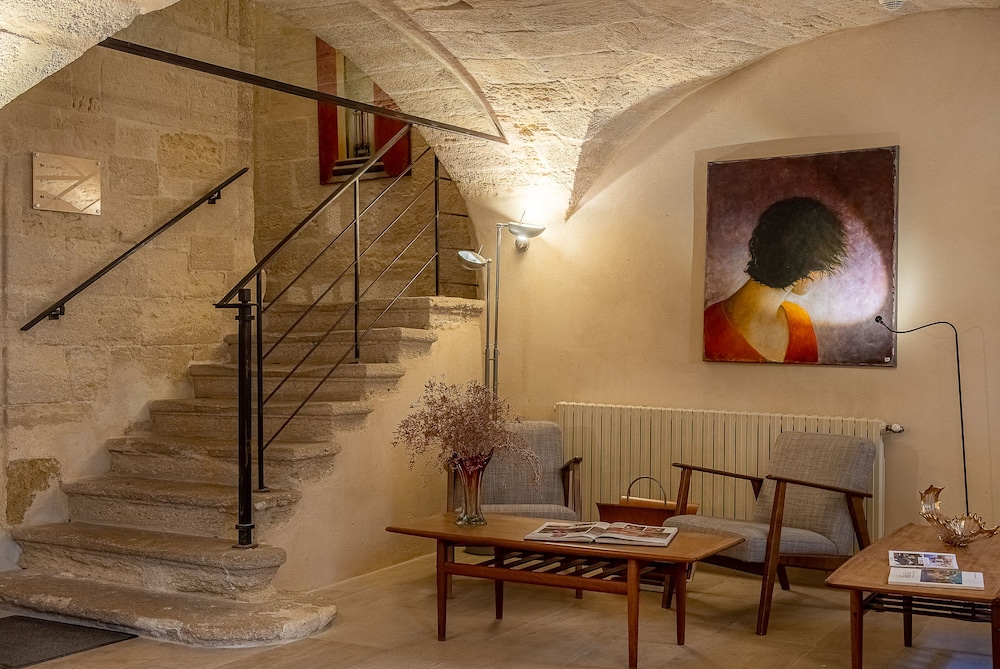 Boutique Hotel Entraigues 34/61