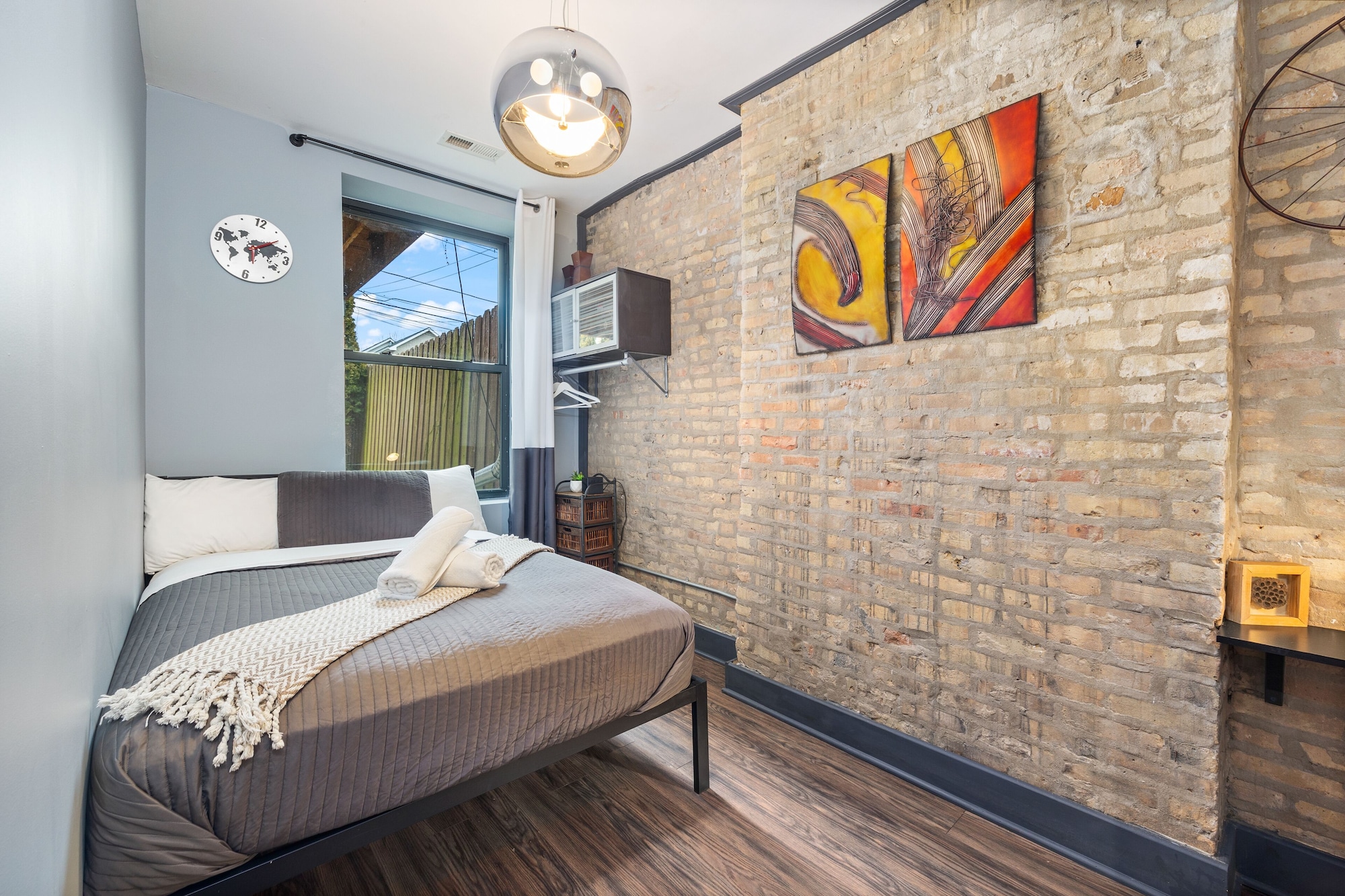 ROOM, DOUBLE BED, SHARED BATHROOM