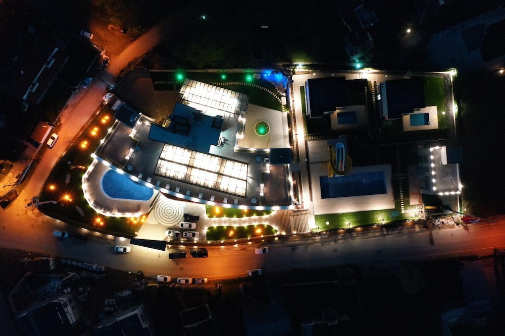 Aileena Hotel & Villas 8/73